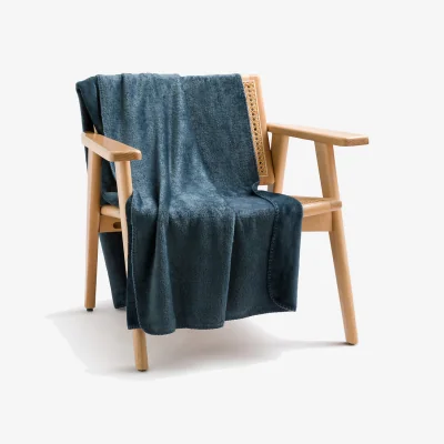 La Redoute Maxine Fleece Throw in Recycled Polyester