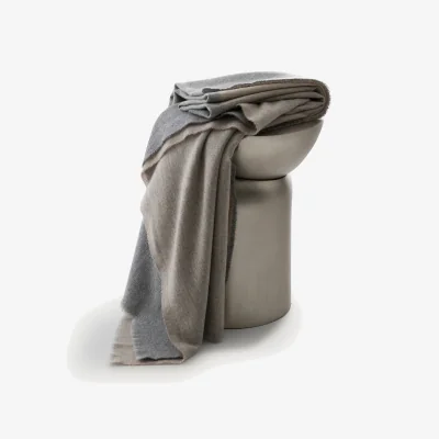 La Redoute Chama Reversible Throw in Cashmere and Virgin Wool