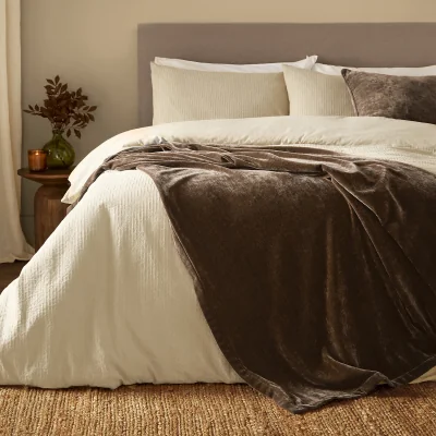 La Redoute Heavy Chenille Velvet Throw