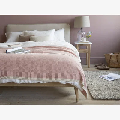 Loaf Granny Knit Throw in Pink