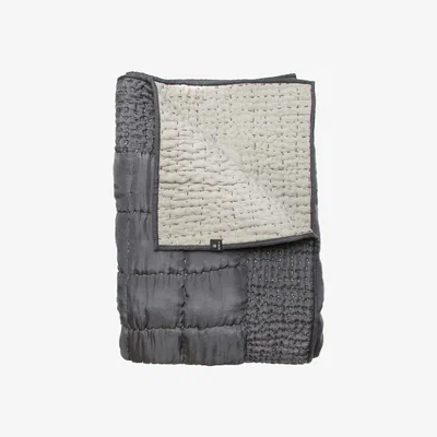 Nordic Nest Delia bedspread anthracite 240x240 cm