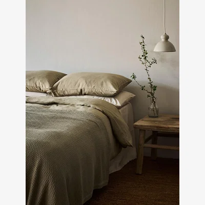 Nordic Nest Tell Me More Brick bedspread 140x200 cm Olive