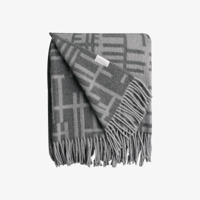 Nordic Nest Pickepin throw 130x170 cm Grey