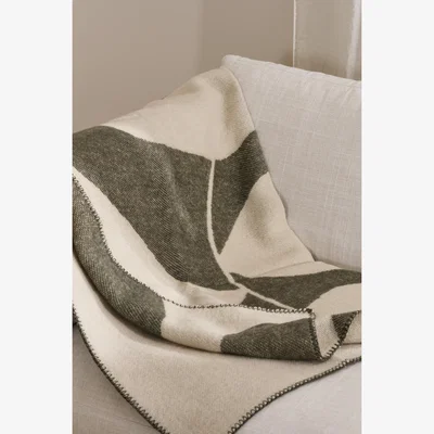 Nordic Nest Scandi Living Leaf wool throw 130x180 cm Khaki green