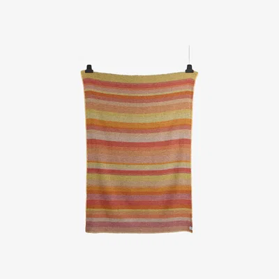 Nordic Nest Røros Tweed Fri blanket 150x200 cm Summer red