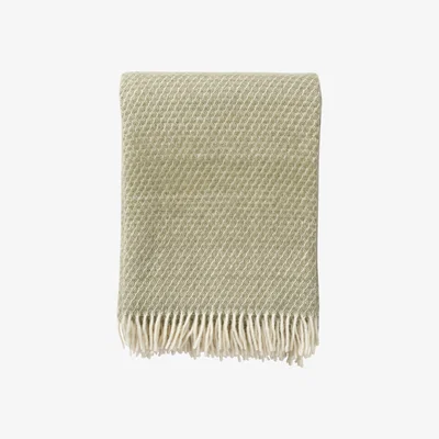 Nordic Nest Fade wool throw Pale green