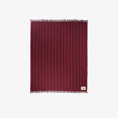 Nordic Nest Tom Dixon Band throw 160x200 cm Burgundy & Black
