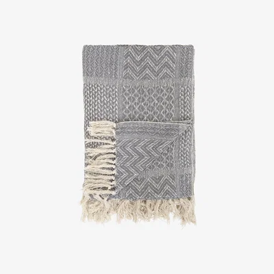 Nordic Nest Bloomingville pattern throw grey