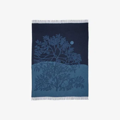 Nordic Nest Puu Kuutamossa throw 130x170 cm grey blue-blue-black