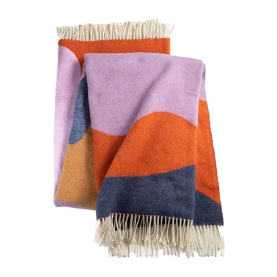 Nordic Nest Stackelbergs Wave throw Coral. ocra. blue & lilac