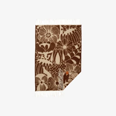 Nordic Nest Klippan Yllefabrik Flower Vine kids throw blanket Brown-beige 65x110 cm