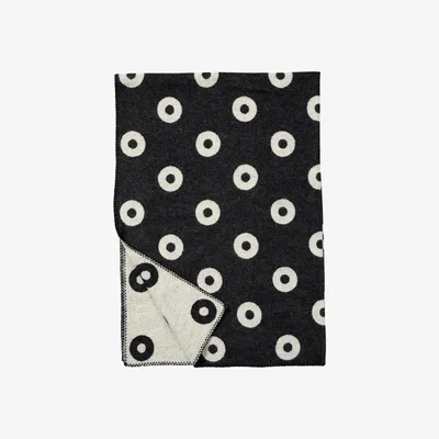 Nordic Nest Rings wool throw black