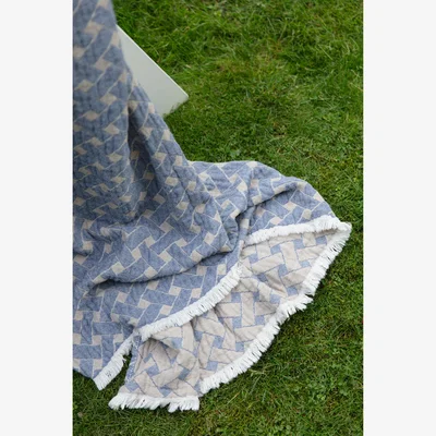 Nordic Nest Almedahls Basket blanket 170x120 cm Blue-beige