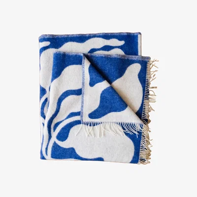 Nordic Nest Fine Little Day Leaves throw 130x220 cm Blue-white
