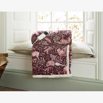 Downtown Deyongs Woodland Folk Heated Throw 140x180cm - Wine