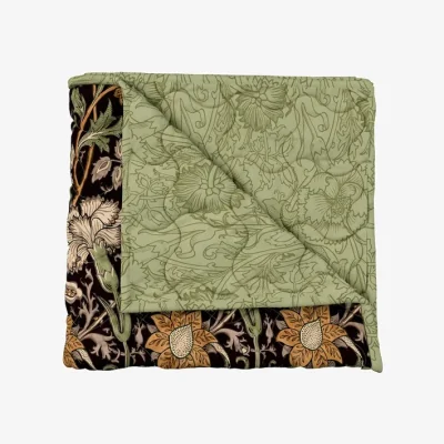 Downtown Morris and Co Blackthorn Bedspread - Pink and Rose