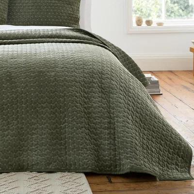 Downtown Bianca Attica Velvet Bedspread 240x260cm - Green