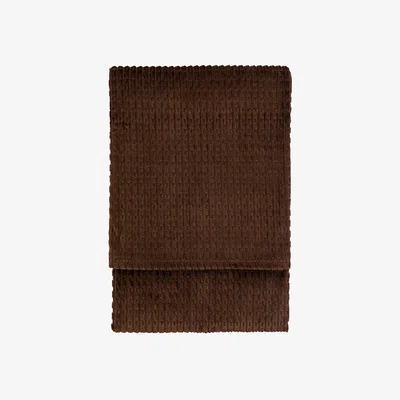 Perch and Parrow Doze Flannel Throw in Chocolate