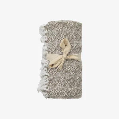 Perch and Parrow Nuzzler Diamond Throw in Blush