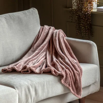 Perch and Parrow Comfort Flannel Fleece Throw in Pink