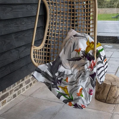 The Range Monochrome Leaves Blanket - Black