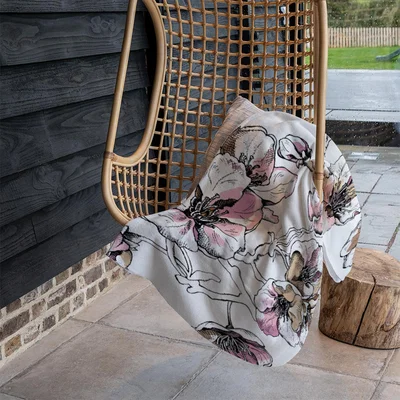 The Range Flower Illustration Blanket - Pink