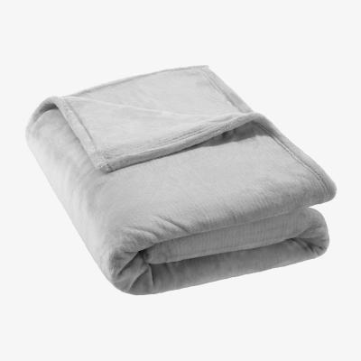 The Range Blanket, Polyester Throw, Washable, Including Carrying Bag - Grey