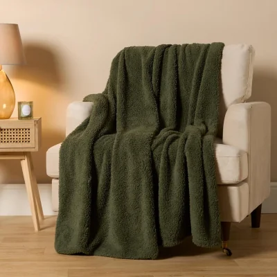 The Range Soft Plain Teddy Fleece Throw - Woodland Green / 240cm