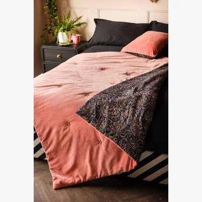 Rockett St George Black & Pink Velvet Tiger Reversible Quilt