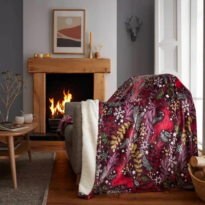 The Range Winter Stags Sherpa Fleece Throw Red - Red / 170cm