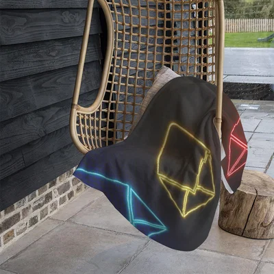 The Range Neon Email Set Blanket - Black