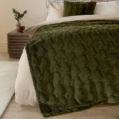 The Range Pines Faux Fur Throw - Forest