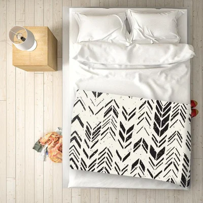The Range Hand Drawn Chevron Pattern Blanket - Grey