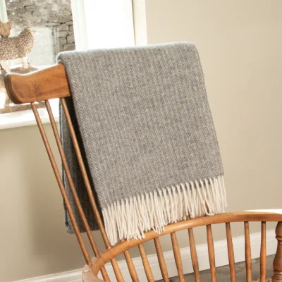 The Range Cable Pattern Wool Blanket - Grey