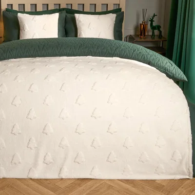 The Range Teddy Christmas Winter Tree Tufted Throw - White