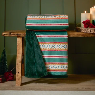 The Range All Wrapped Up Faux Fur Throw - Emerald Red