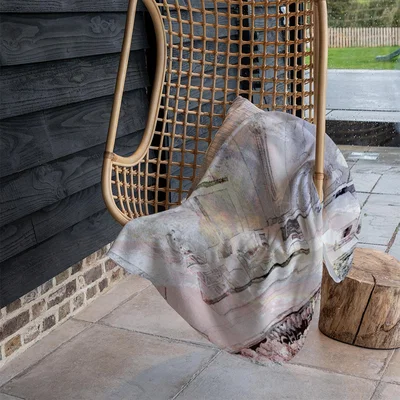 The Range Window Shopping Blanket - Pink