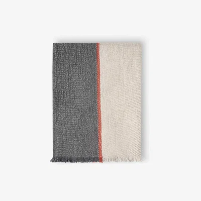 Sazy Cassius Boucle Throw, Anthracite Grey - Red, 130x170 cm