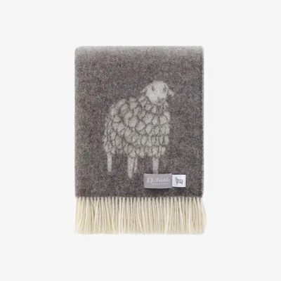 Wolf & Badger Dark Brown Sheep Mima Throw J. j.textile