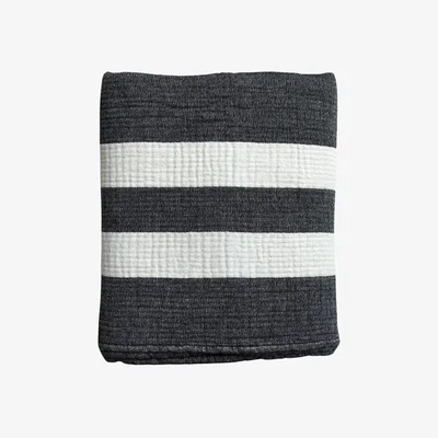 Wolf & Badger Black / White Cloud Throw - Charcoal / Ecru One Size Ailera