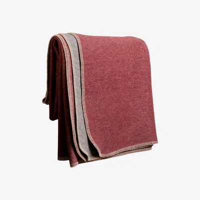 Wolf & Badger Red / Grey Alpaca Fur Blanket – Red & Grey Reversible | One Size | Venture Latin