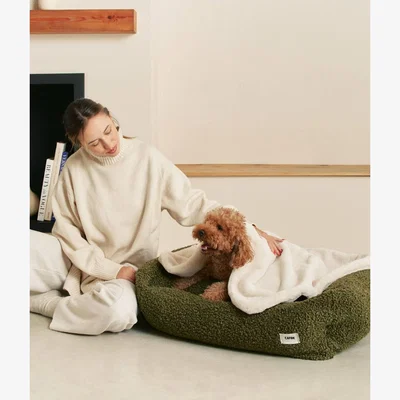 Wolf & Badger Neutrals Light Beige Fur Effect Dog Blanket - Toia | Large | Cafide
