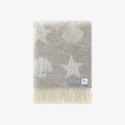 Wolf & Badger Neutrals / White Beige Seashells Wool Throw | J.j.textile