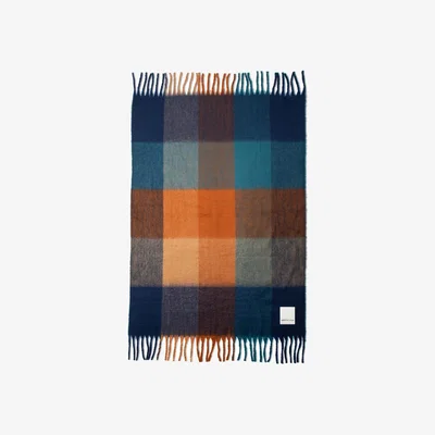 Wolf & Badger The Reykjavik Throw In Multi Check One Size Arctic Fox & Co.