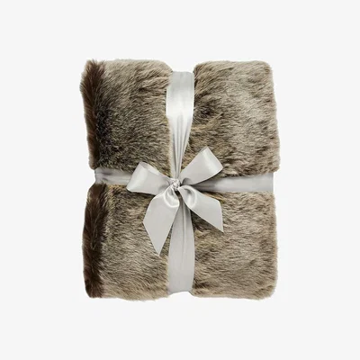 Wolf & Badger Gold / Brown Garland - Luxury Faux Fur Throw - Mink | One Size | Bedroom Athletics