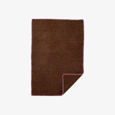Nordic Nest Klippan Yllefabrik Cozy baby blanket Walnut-pink 65x90 cm