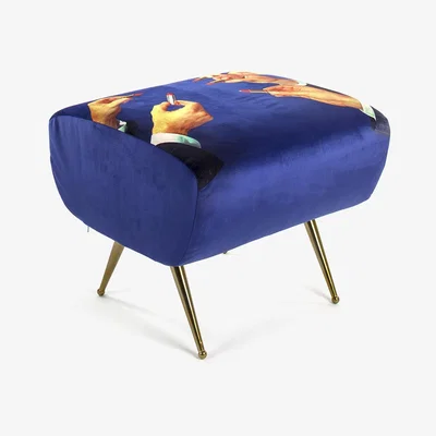 Amara Seletti wears Toiletpaper - Toiletpaper Pouf - Lipsticks