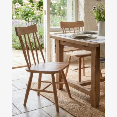 Dibor Set of 2 Turner Spindle Back Chairs