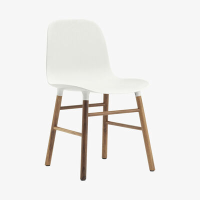 Made in Design Form Chair - Walnut leg by Normann Copenhagen White/Natural wood