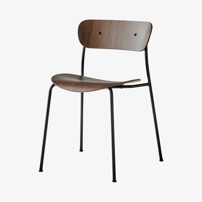 Made in Design Pavilion AV1 Stacking chair - / Lacquered wood by &tradition Natural wood
